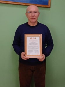 благодарности Марине Николаевне Аниченковой, директору ООО «Мир Камня-Б», Олегу Веняминовичу Скворцову, директору АО «Зеленстрой», Владимиру Яковлевичу Нюренбергу, директору АО «Строймаш».