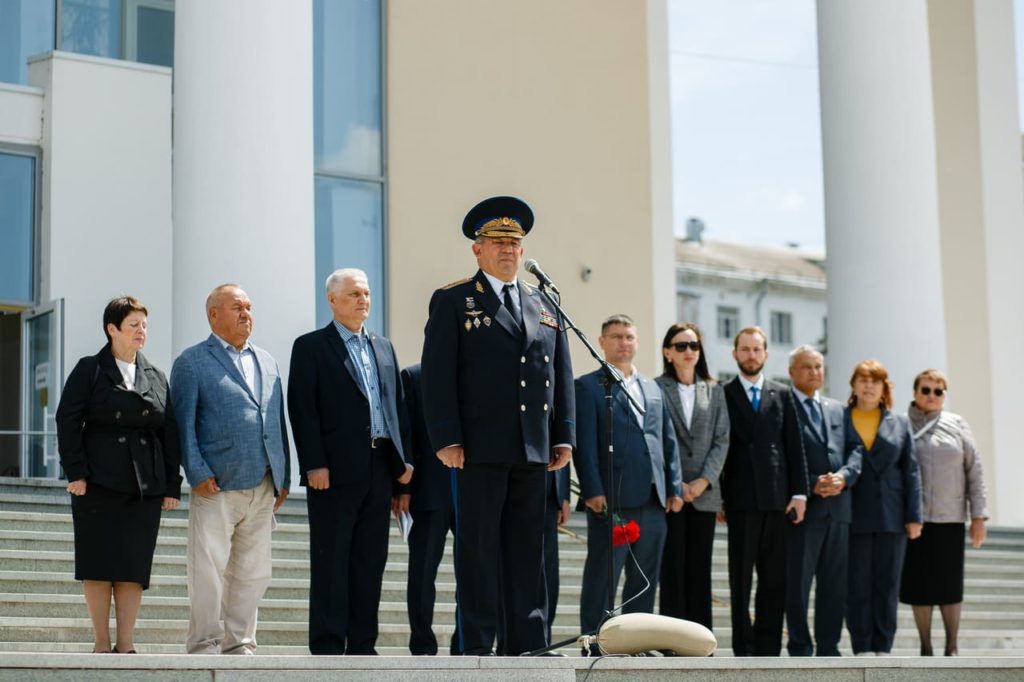 Живое слово тех, кто знает цену миру: Героя России Николая Гаврилова, ветеранов спецподразделений и общественных деятелей