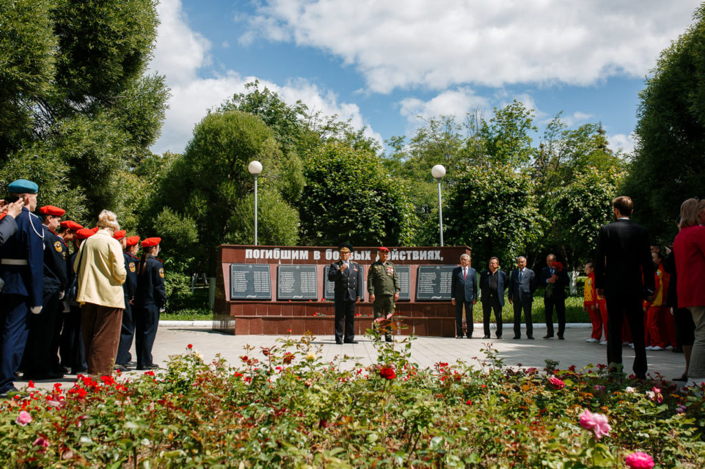 22 июня у Монумента Воинской Славы собрались школьники, кадеты, педагоги, общественные деятели и ветераны боевых действий.
