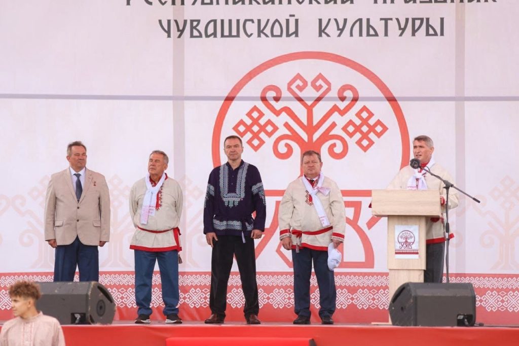 Глава ЧР Олег Николаев и Герой России Николай Гаврилов стали почетными гостями праздника Уяв (29.06.2025)