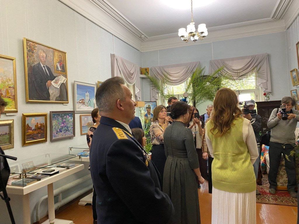 В Башкортостане в 35-й раз прошел Международный Аксаковский праздник. Главной площадкой стало с. Надеждино Белебеевского р-на. Здесь находится усадьба семьи Аксаковых, описанная в повести «Детские годы Багрова-внука», – великий писатель провел в ней свое детство.