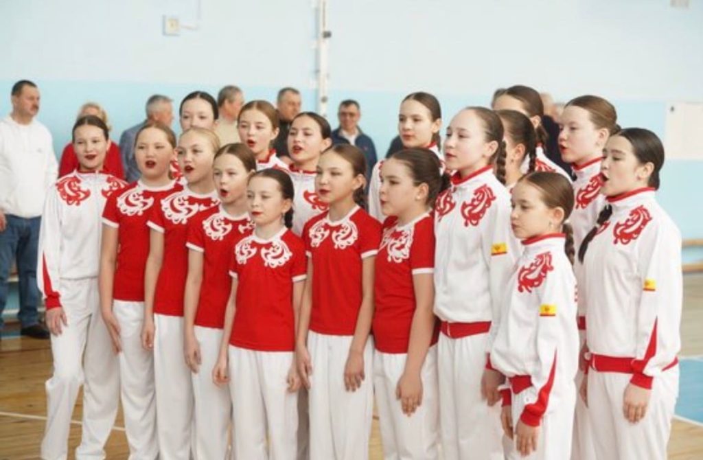 В преддверии Международного женского дня, 7 марта 2026 года, в селе Батырево Чувашской Республики состоялся Первый Открытый турнир по волейболу среди женских команд на призы заслуженного работника физической культуры Российской Федерации Алексея Егоровича Краснова.
