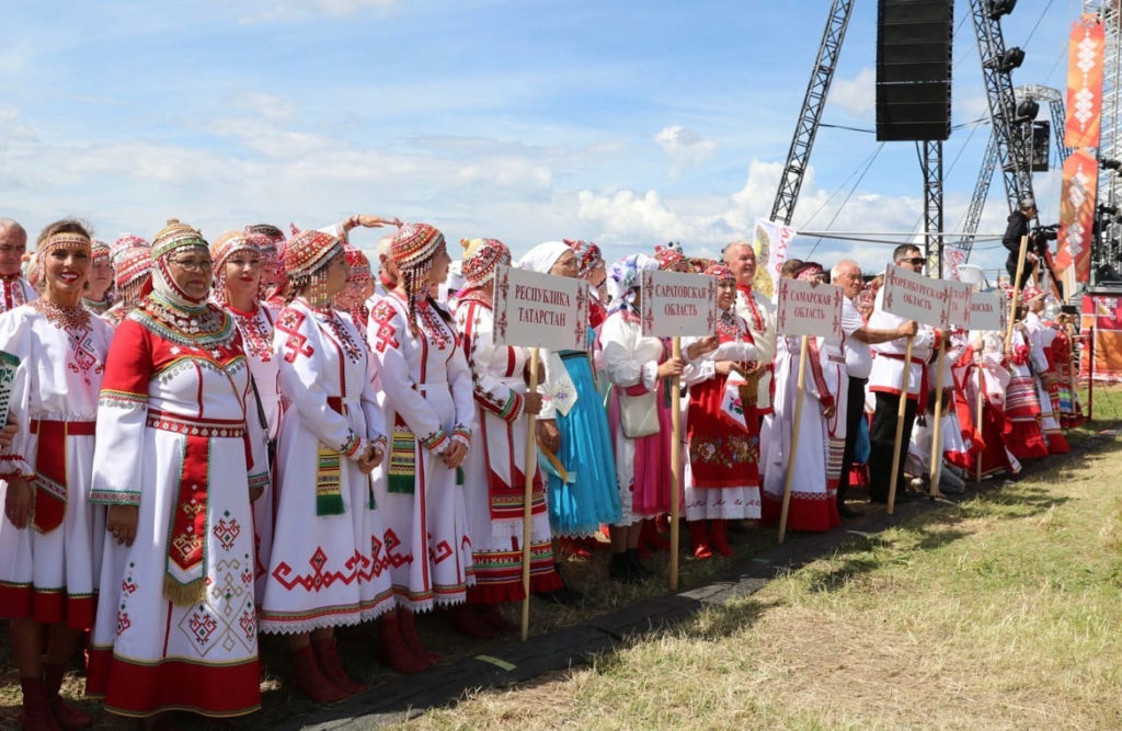 В Год дружбы народов в Чувашии и Год единства народов в России Акатуй собрал наших земляков из разных регионов страны. Где бы они ни жили, их по-прежнему объединяет любовь к родному языку, уважение к культуре предков и искренняя привязанность к малой родине.