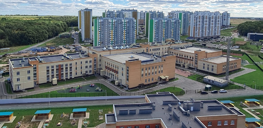 1 сентября 2025 года в микрорайоне Солнечный г. Чебоксары открылась новая школа на 1400 мест