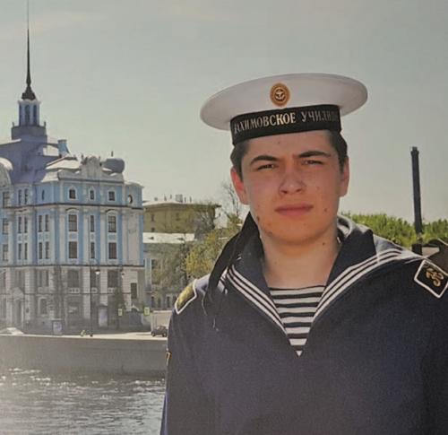  Сын Максим во время учебы в Нахимовском военно-морском училище