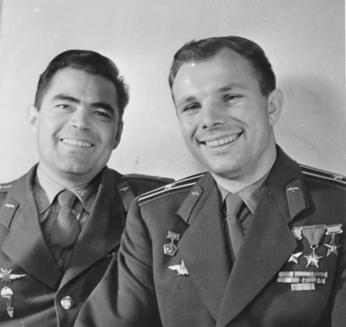 Velikie.-Andriyan-Nikolaev-i-Jurij-Gagarin