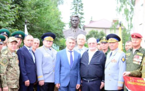 24 августа в посёлке Опытный Цивильского округа был открыт бюст  генерал-полковнику Александру Григорьевичу Викторову, участнику Великой Отечественной войны