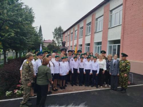 24 августа в посёлке Опытный Цивильского округа был открыт бюст  генерал-полковнику Александру Григорьевичу Викторову, участнику Великой Отечественной войны